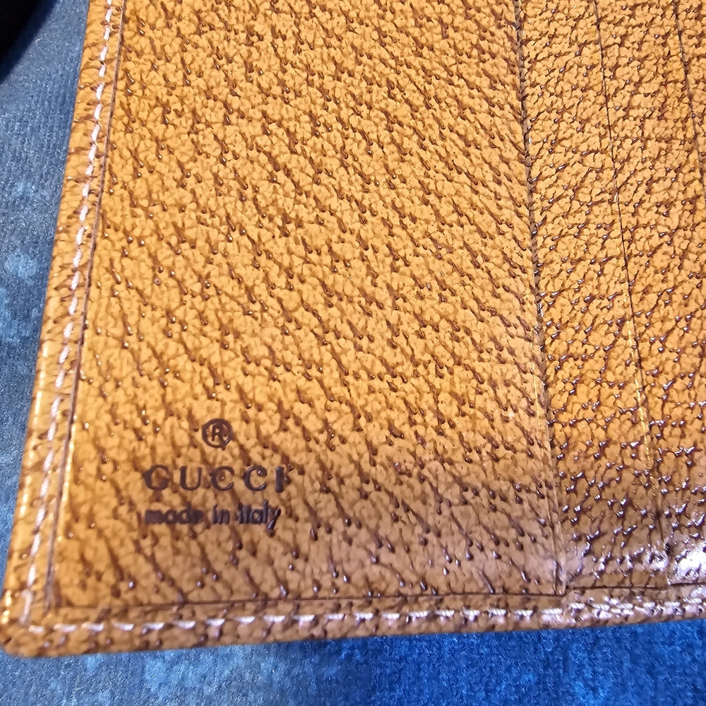 Authentic Gucci Wallet - Picture 11 of 16